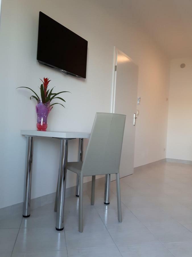 Apartments Nika Трогир Экстерьер фото